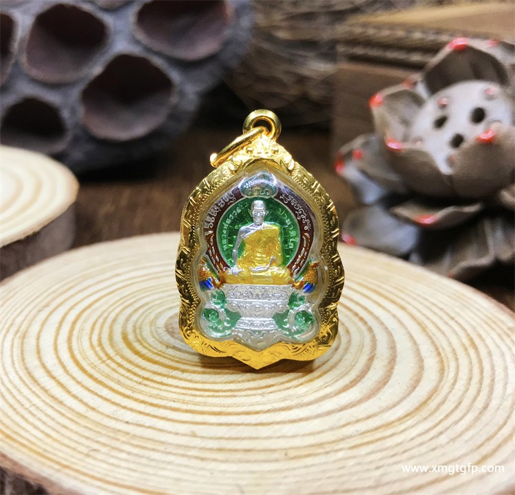 龙婆瑞庙 佛历2560迷你版十亿自身 纯银版 纯金外壳 泰国佛牌  2.jpg