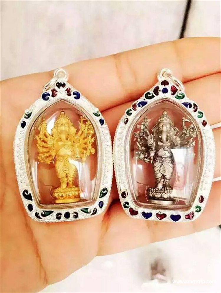 象神佛牌 象神佛牌